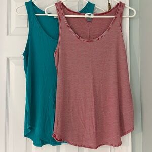 2 Old Navy tank tops size M